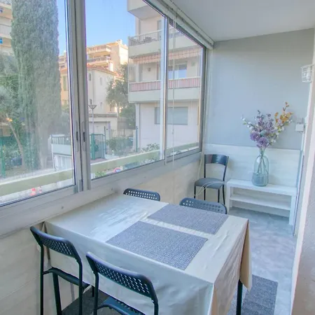 Centre - Parking Wifi Climatisation - Limestay Apartment *