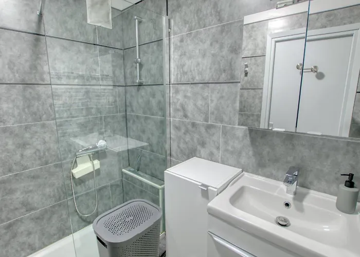 Centre - Parking Wifi Climatisation - Limestay Daire Antibes